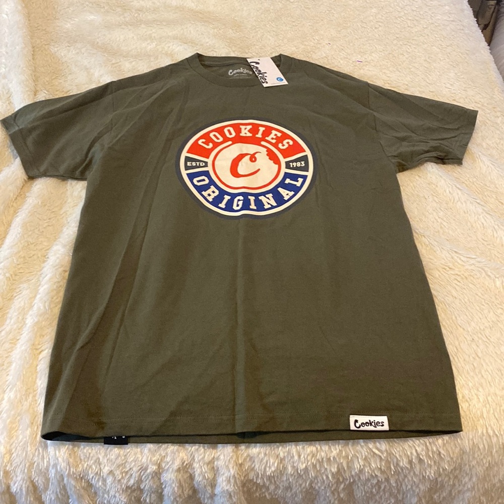 Brand New With Tags Cookies T Shirt. Size Large.